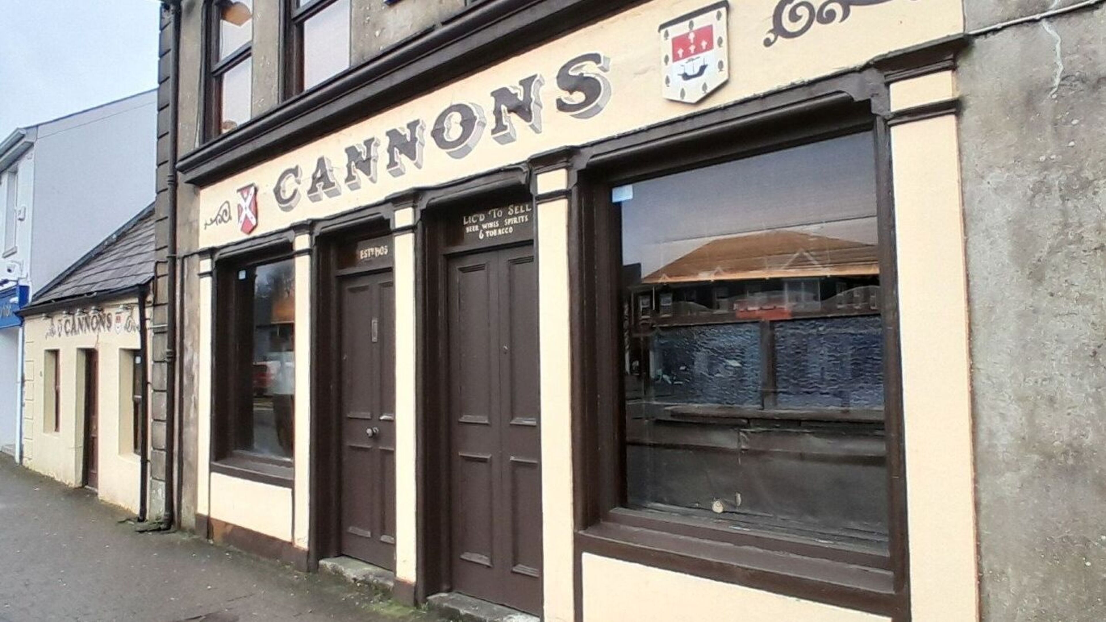 Castlebar pub closed for 37 years reopens after judge grants license to US-based businessman